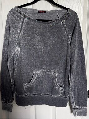TParty Embellished Gray Acid-Wash Cotton Top Large